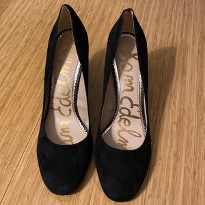 Brand new black suede block heel pump Sam Edelman Stillson
